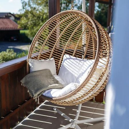 Ferienwohnung "Wie Dahoam" Chieming Eksteriør bilde