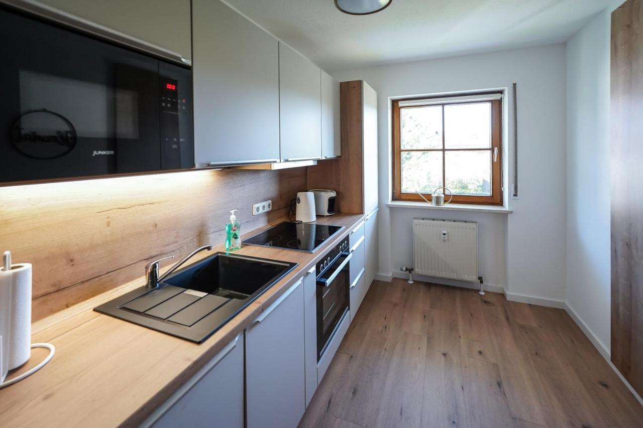 Ferienwohnung "Wie Dahoam" Chieming Eksteriør bilde